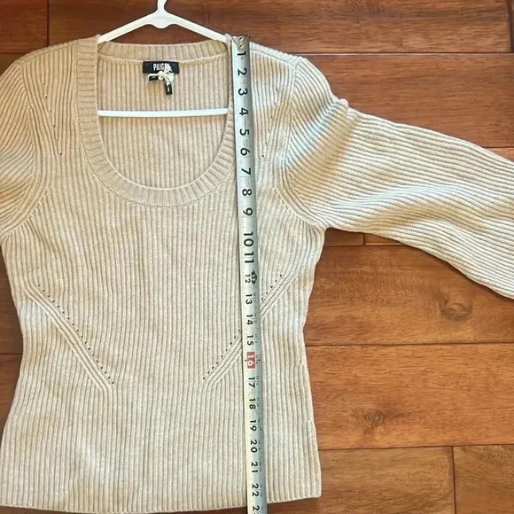 Paige Virtue Top Size M Camel color - Picture 10 of 13